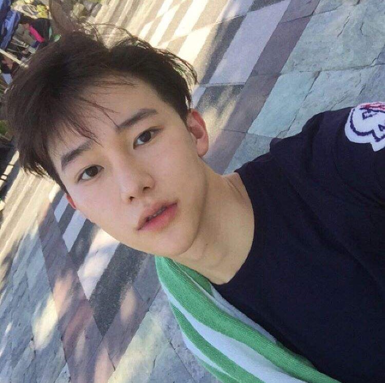 吴秀行康