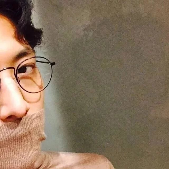 凌鸿朋泽