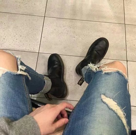 许烁妍雅