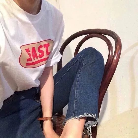 易卿群翠