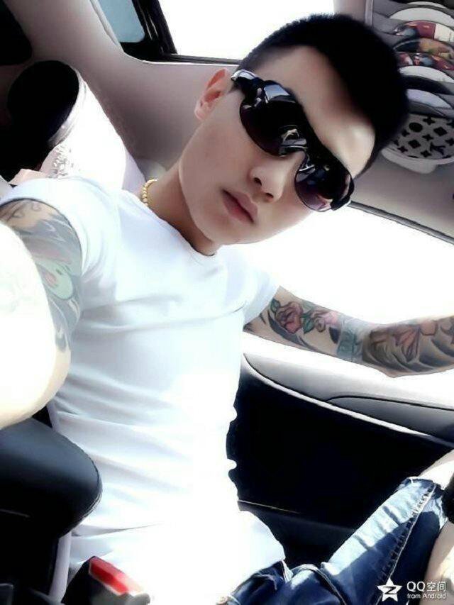 仲烟英翠
